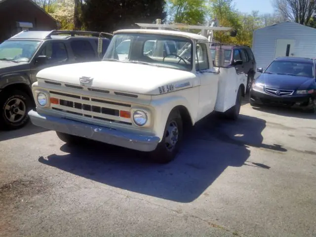 1961 f-350 tow truck, great truck for a rat rod or "mater"