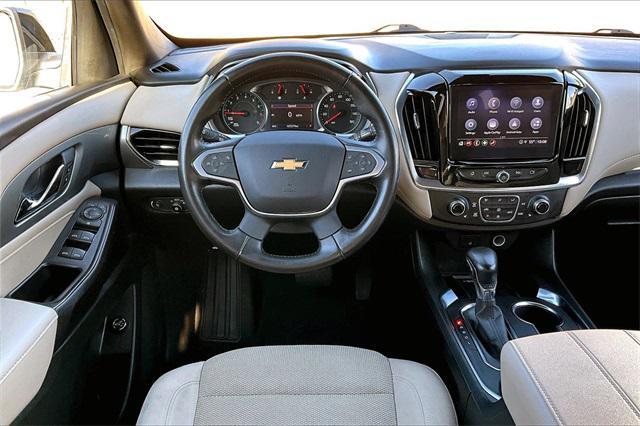 2022 chevrolet traverse lt cloth