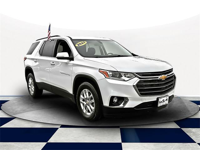2021 chevrolet traverse lt cloth