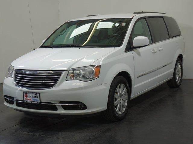 used 2016 chrysler town & country touring manhattan, ks 66502 for sale in manhattan, kansas