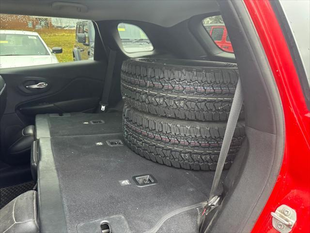 2019 jeep cherokee trailhawk