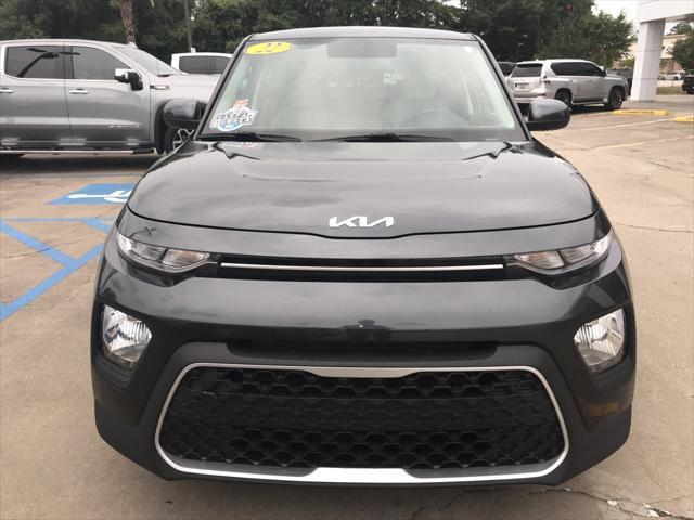 2022 kia soul lx