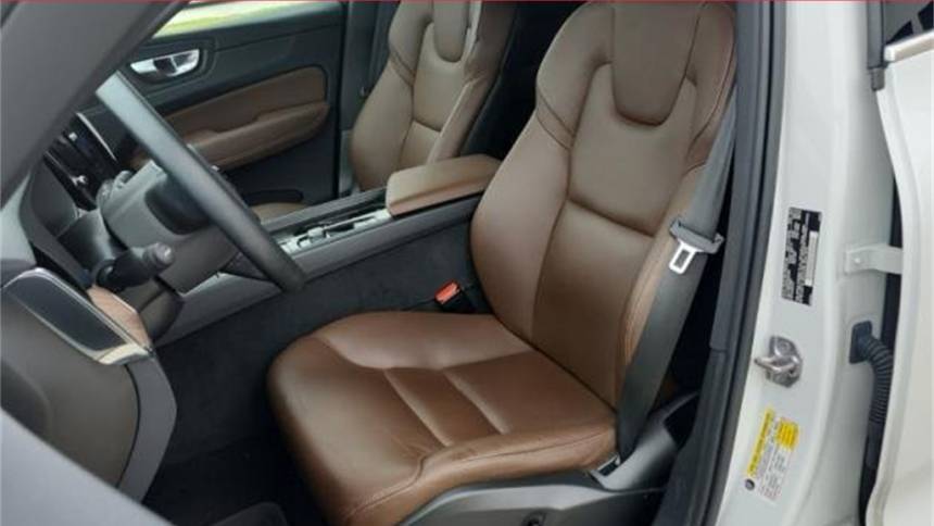 2022 volvo xc60 recharge t8 inscription expression