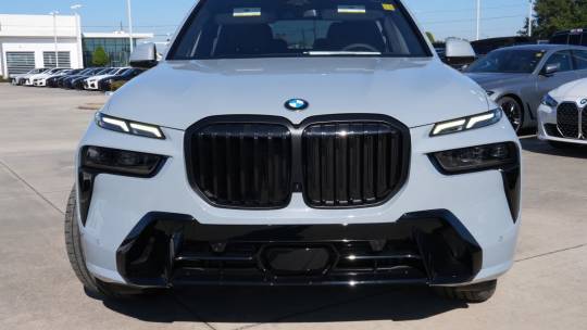2025 BMW X7