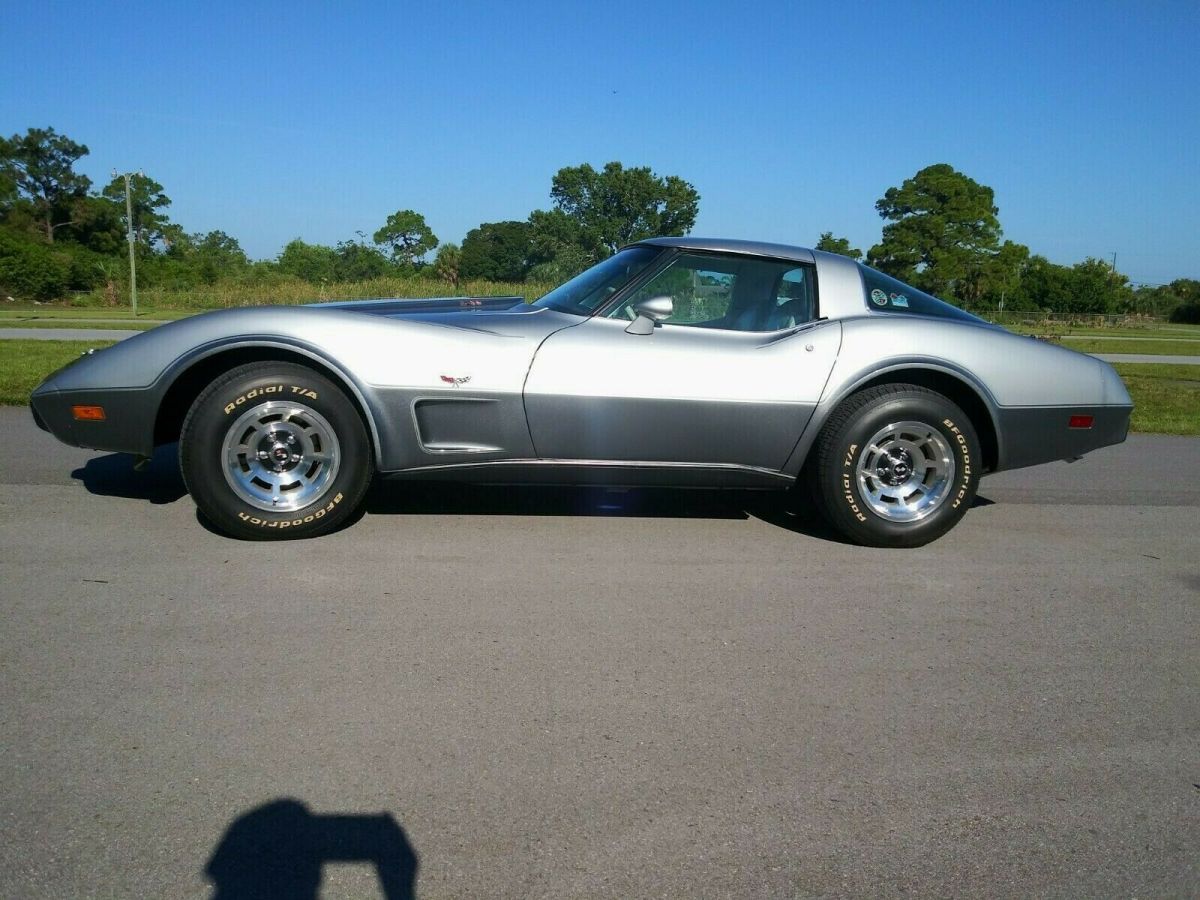 ncrs top flight 1978 corvette silver anniversary l-82 4-speed 15,220 miles