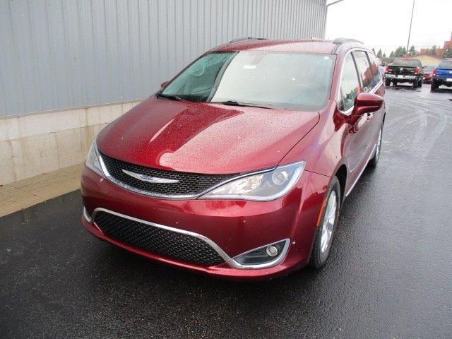used 2017 chrysler pacifica touring-l cadillac, mi 49601 for sale in cadillac, michigan