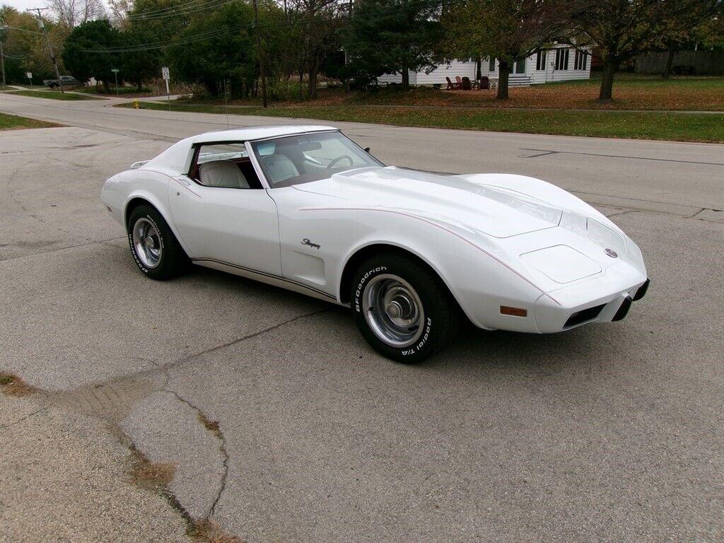 1976 chevrolet corvette coupe 5 7l 8 cyl engine 3 speed automatic