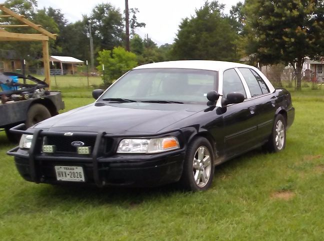 2011 ford crown victoria in texas by owner