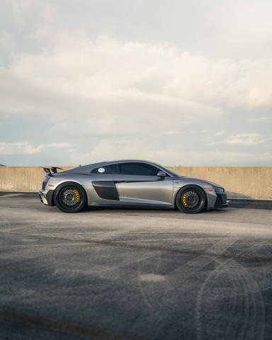 2021 audi r8 5.2 v10