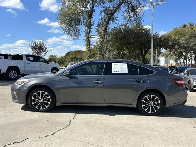 2018 toyota avalon xle