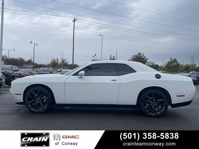 2021 dodge challenger sxt