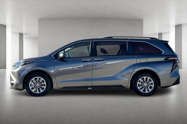 2024 toyota sienna xle 8 passenger