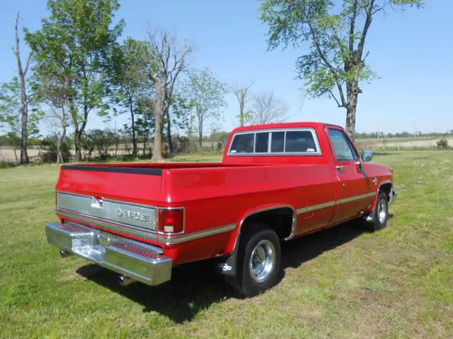 1985 chevorlet c10 very nice!!!!