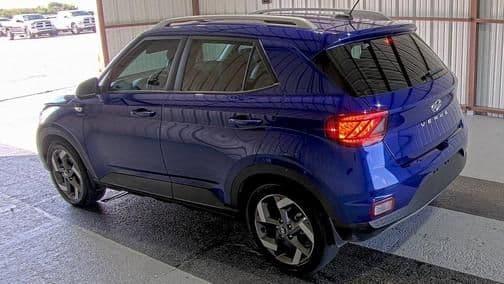 2023 hyundai venue in northwoods, illinois