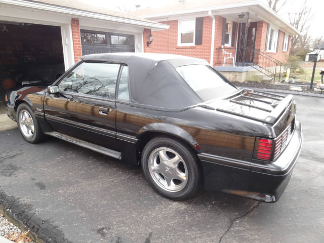 1990 ford mustang gt convertible 2-door 5.0l 58,166 original miles no reserve