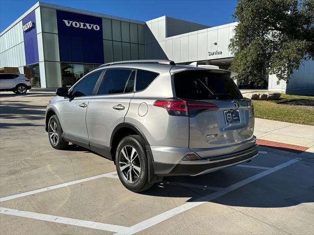 2018 toyota rav4 xle