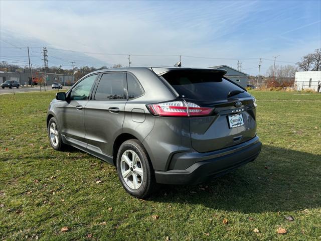 2023 ford edge se