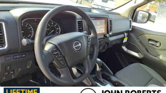 2024 Nissan Navara (Frontier) sv