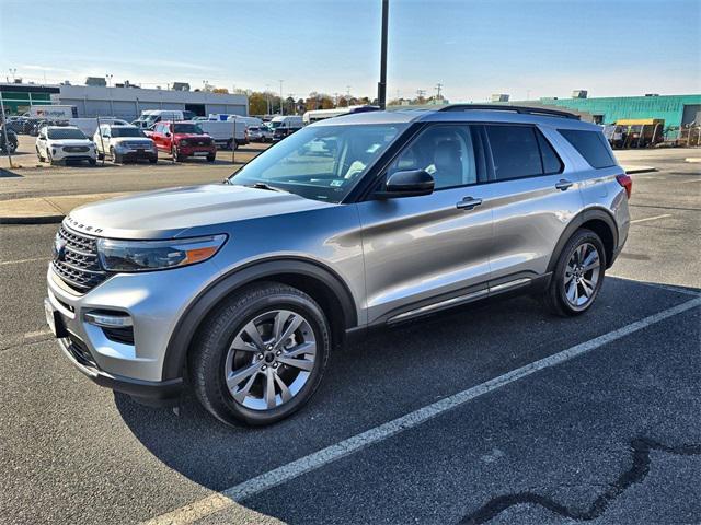 2022 ford explorer xlt