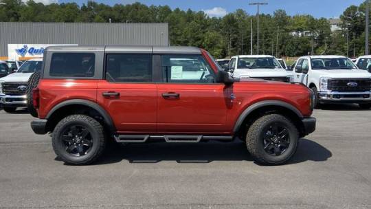 new 2024 ford bronco black diamond 4 door 4wd