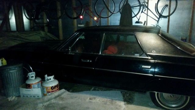 1978 chrysler newport, black, 4 door, 42k miles - milwaukee, wi