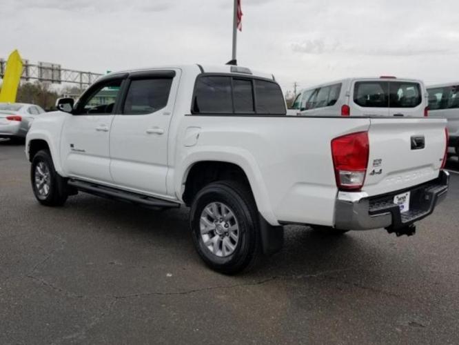 2017 toyota tacoma trd off-road 4x4 trd off-road 4dr double cab 5.0 ft sb 6a for sale in jackson, mississippi