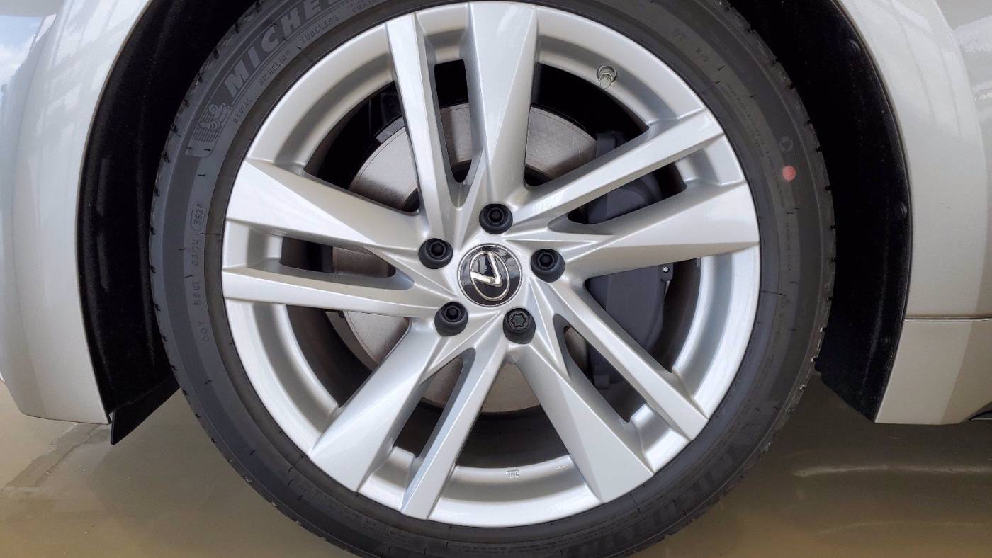 2021 lexus is 300 base