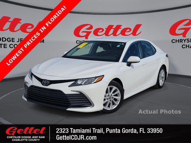 2021 toyota camry le