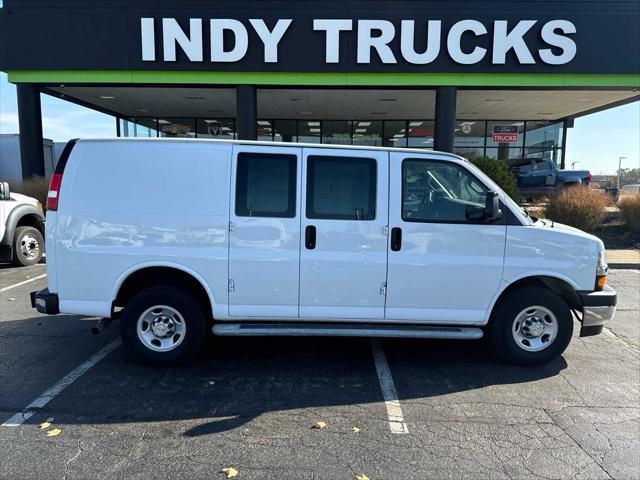 2022 chevrolet express 2500 rwd 2500 regular wheelbase wt