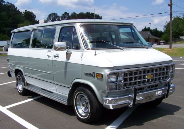 neat-ultra-nice-3/4-ton-1-owner-cold-ac-true-survivor-gmc-vandura-savana-express
