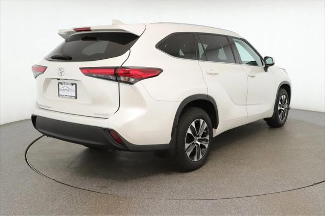 2021 toyota highlander xle