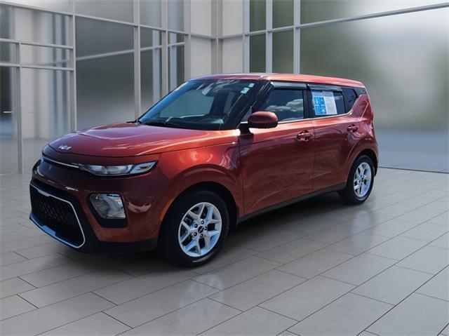 2022 kia soul lx