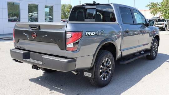 2024 Nissan Titan pro-4x