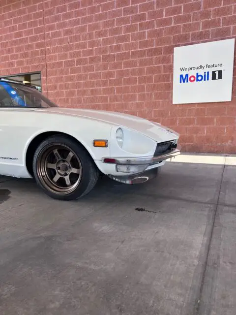 1973 datsun 240z white rwd manual