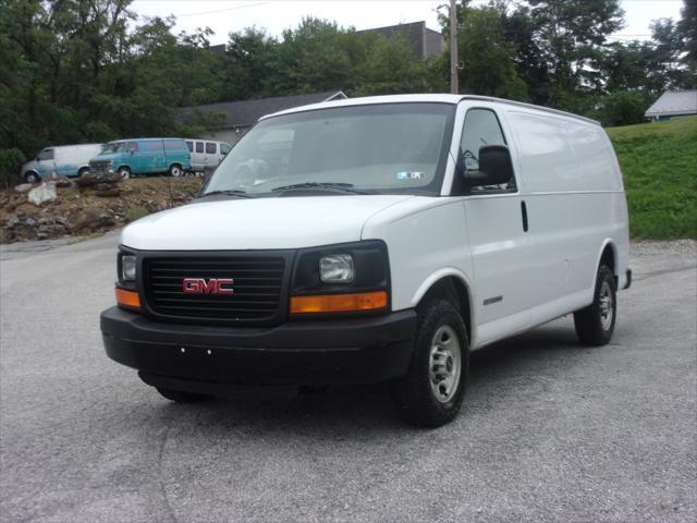 2004 gmc savana 2500 base