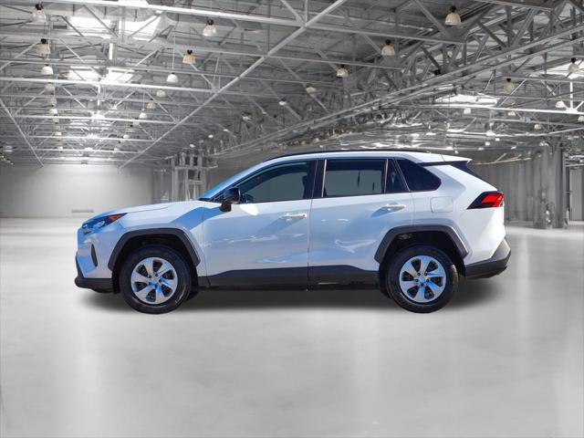 2021 toyota rav4 le