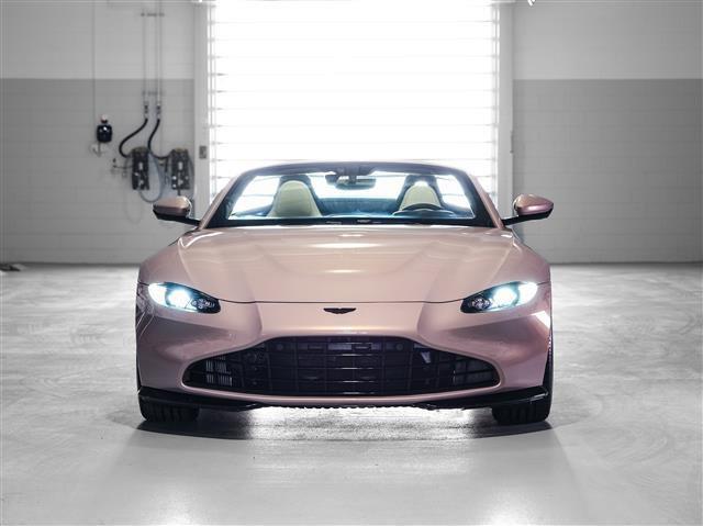2021 aston martin vantage base