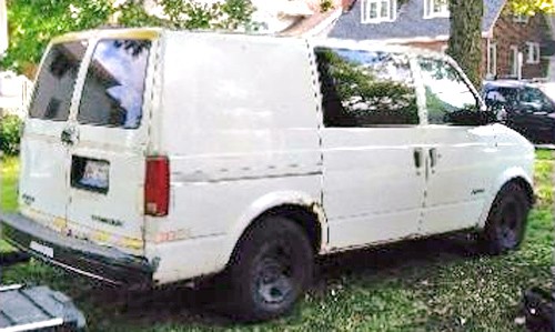 2001 chevrolet astro in illinois by owner