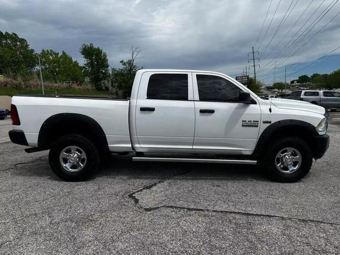2017 ram 2500 crew cab tradesman pickup 4d 6 1/3 ft in blue springs, missouri