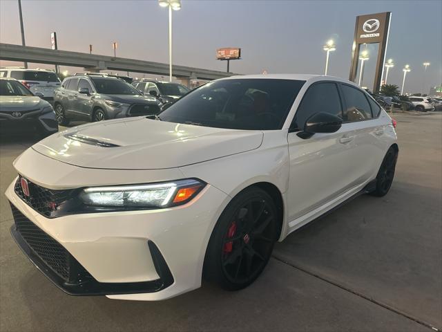 2024 honda civic type r base