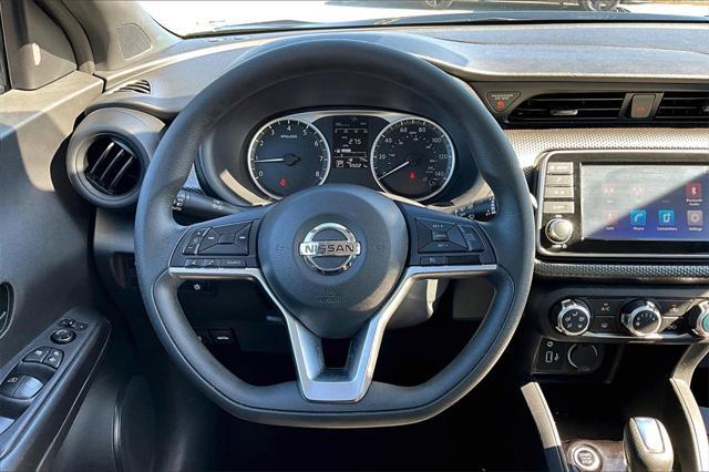 2020 nissan kicks s