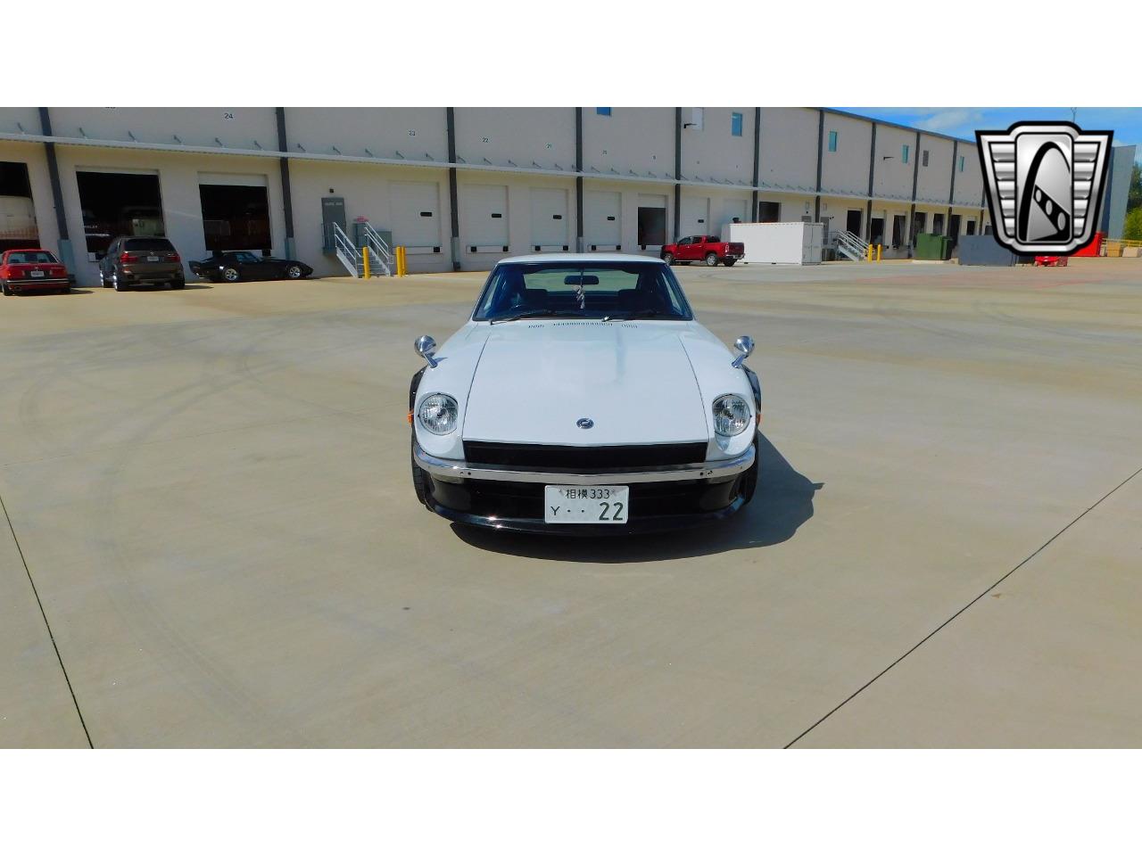 1977 nissan fairlady