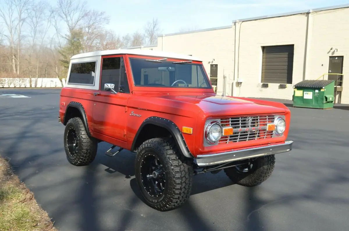 ford bronco 4x4 fresh build super clean