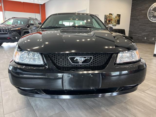 2000 ford mustang gt