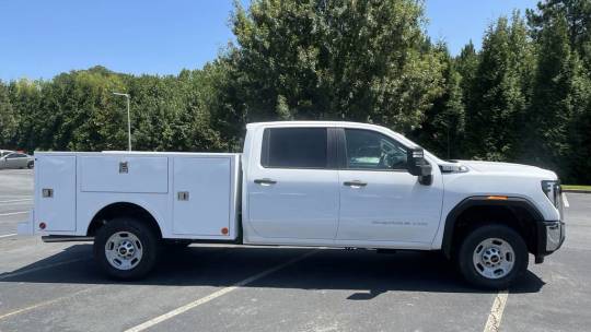 2024 GMC Sierra 2500hd pro
