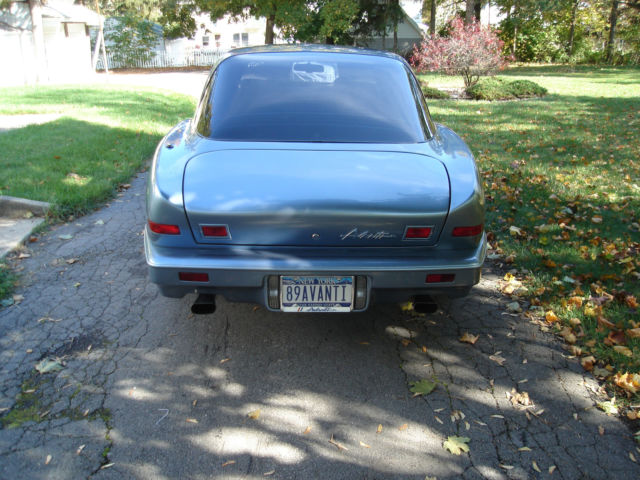 1990 avanti touring sedan
