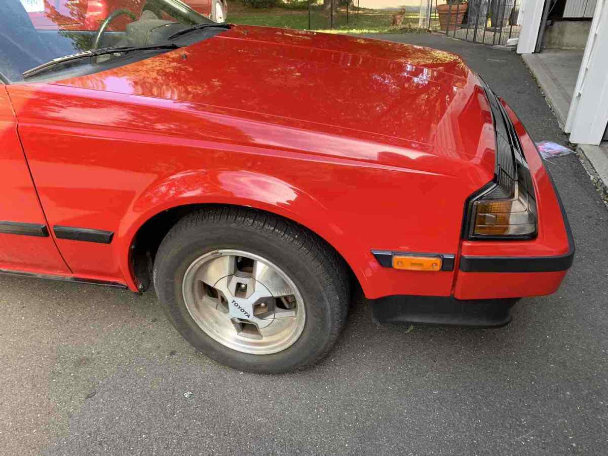 1985 toyota celica hatchback red rwd automatic gt