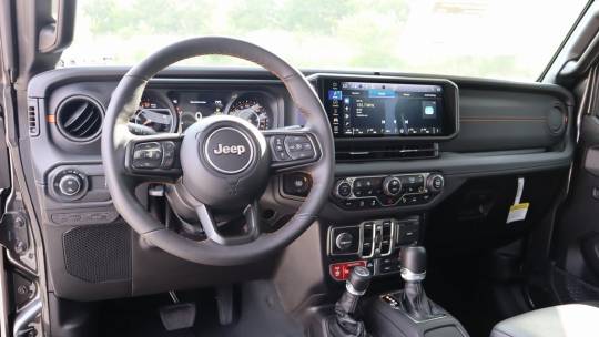 2024 Jeep Gladiator