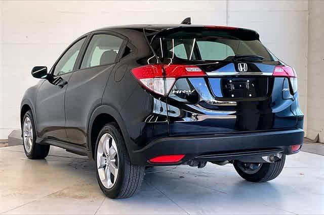 2022 honda hr-v lx