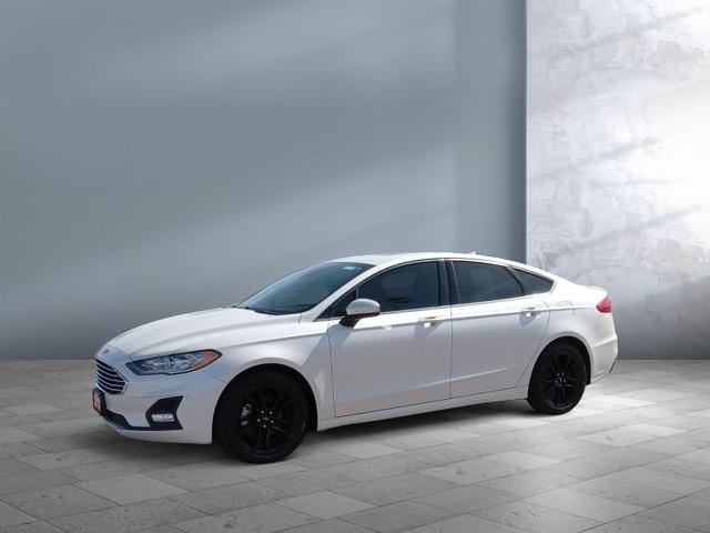2019 ford fusion se